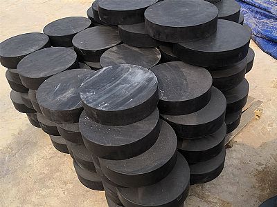 商州区板式橡胶支座由若干层橡胶片与薄钢板经加压硫化